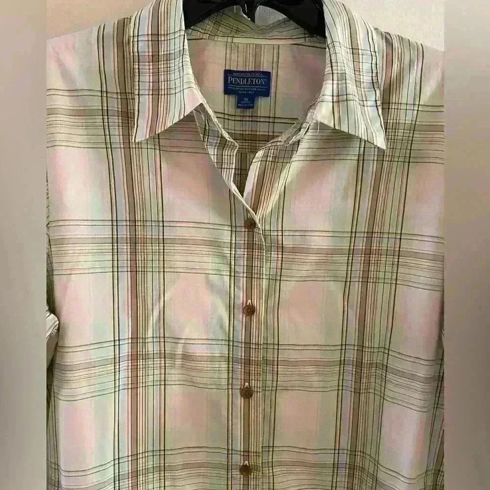 Pendleton button front shirt plaid with pockets 1… - image 7